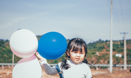 喝了蜂蜜全身痒-喝蜂蜜身上发麻网 | 喝完蜂蜜水腿发麻怎么回事,吃了蜂蜜身上痒怎么办啊